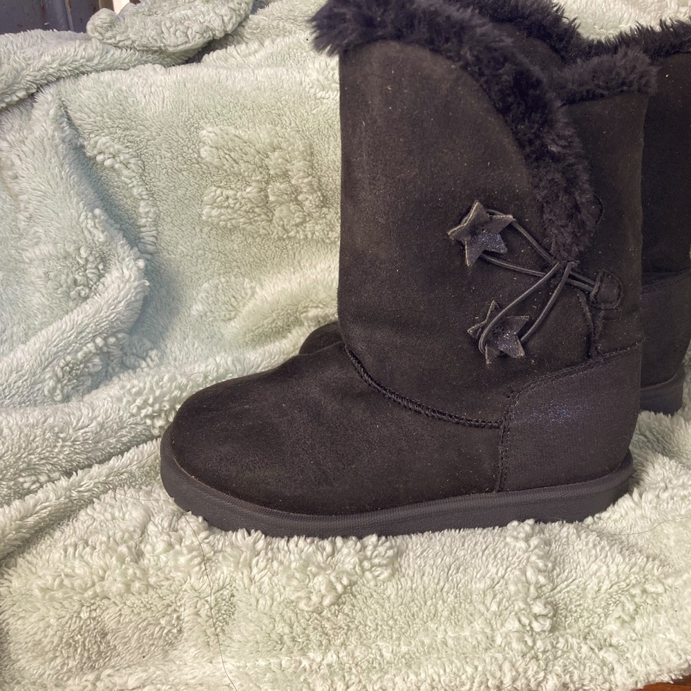 Girls boots